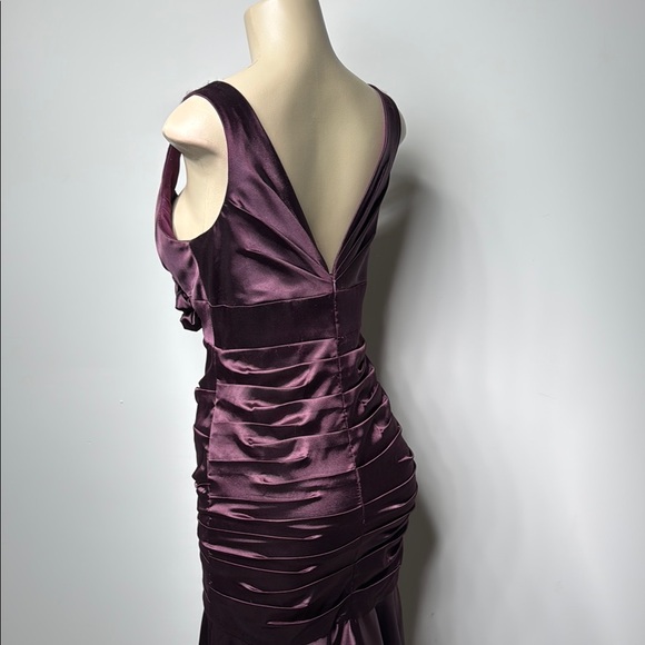 Elegant Purple Evening Gown - Picture 7 of 11